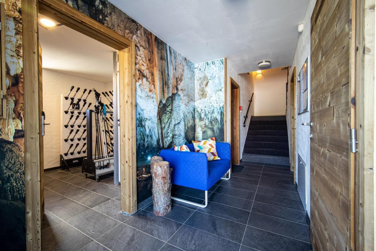 Apartmany Izijasna & Chalets 迪马诺卡多林纳 外观 照片