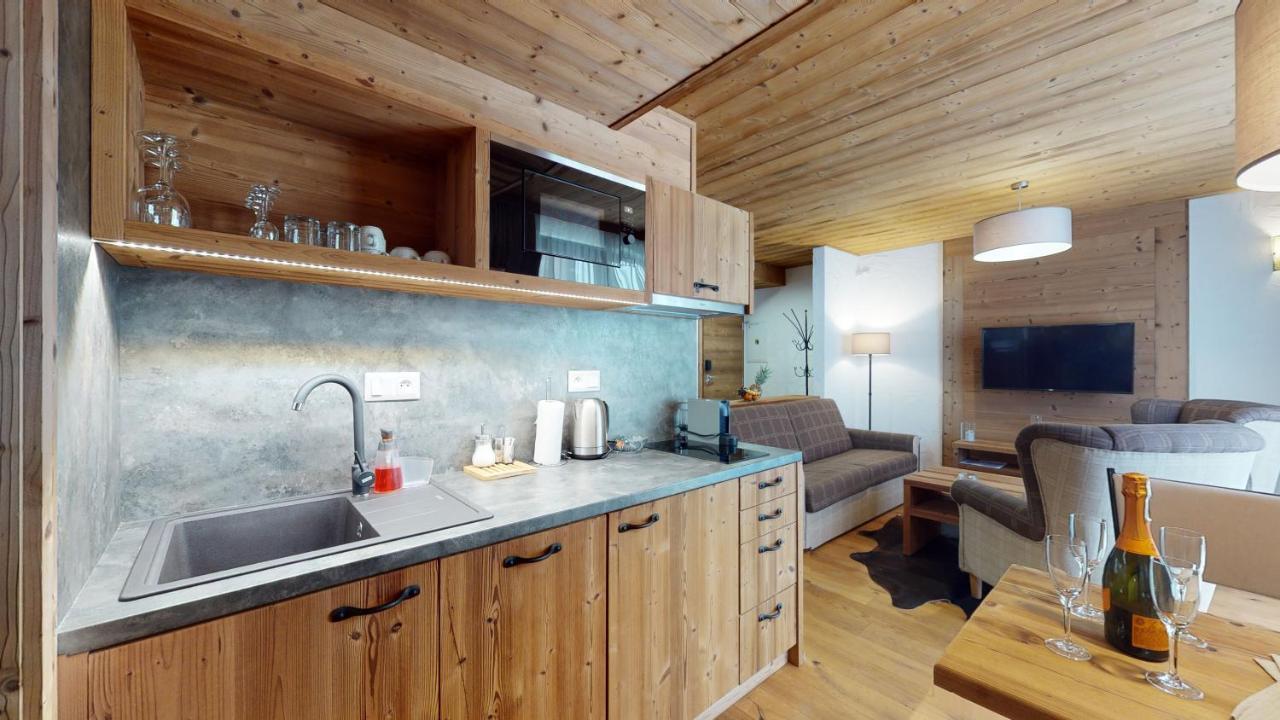 Apartmany Izijasna & Chalets 迪马诺卡多林纳 外观 照片