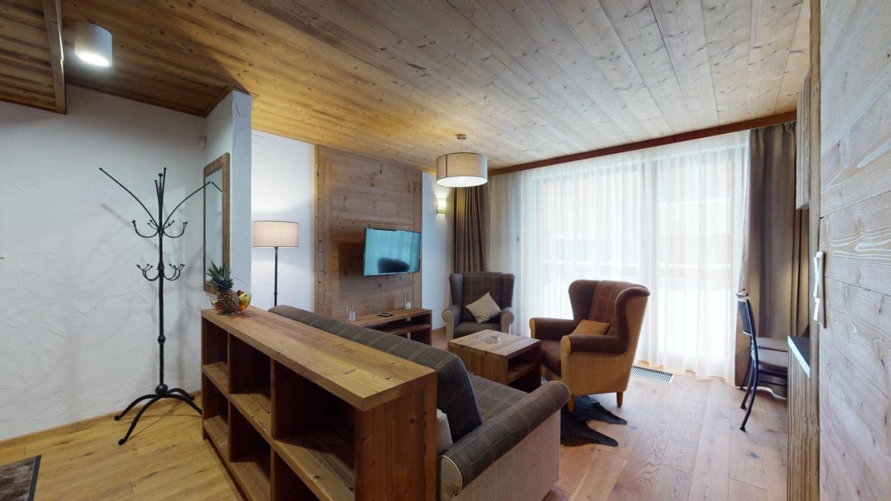 Apartmany Izijasna & Chalets 迪马诺卡多林纳 外观 照片